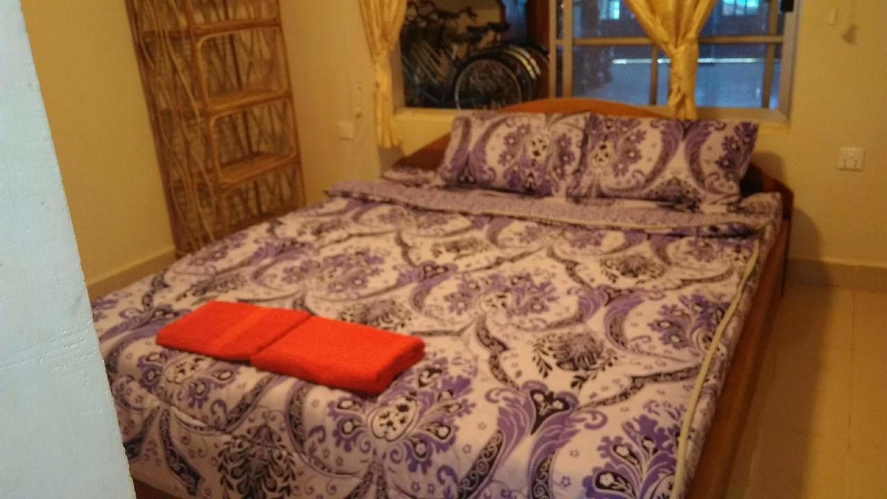 Kepmandou Lounge-Bar Bed & Breakfast ภายนอก รูปภาพ