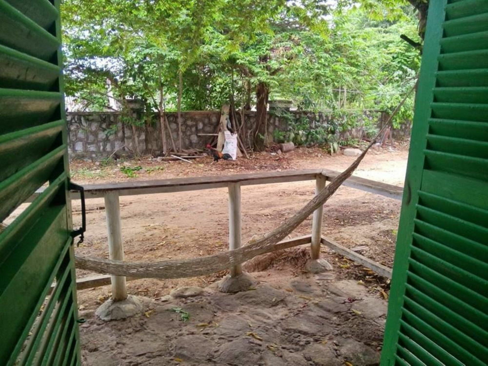Kepmandou Lounge-Bar Bed & Breakfast ภายนอก รูปภาพ