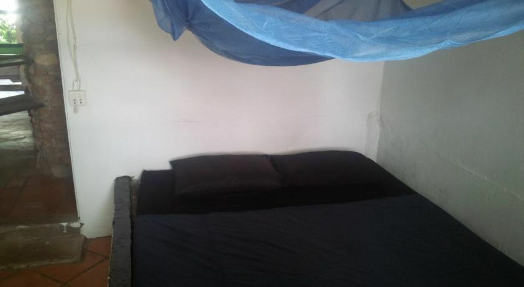 Kepmandou Lounge-Bar Bed & Breakfast ภายนอก รูปภาพ