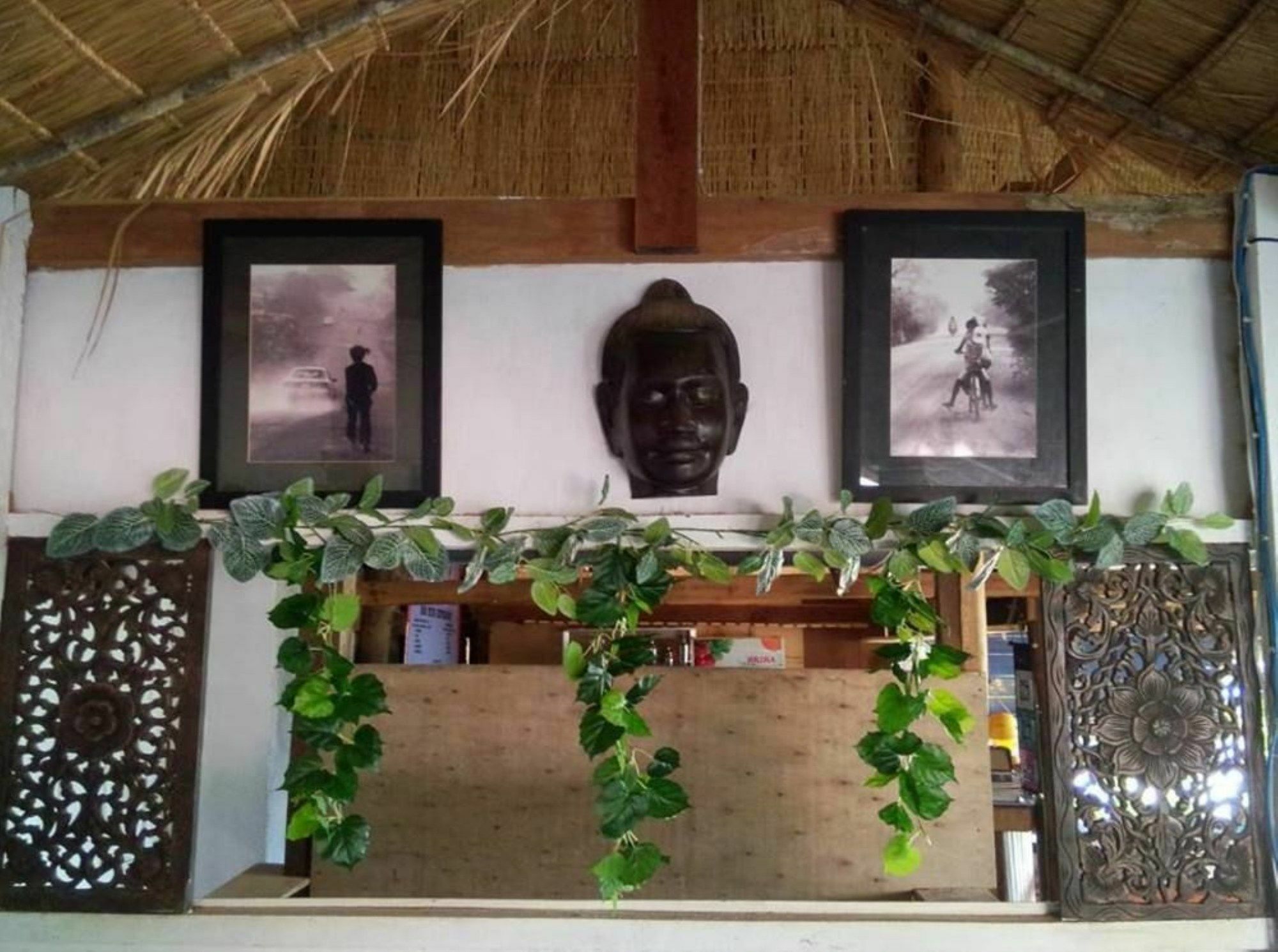 Kepmandou Lounge-Bar Bed & Breakfast ภายนอก รูปภาพ